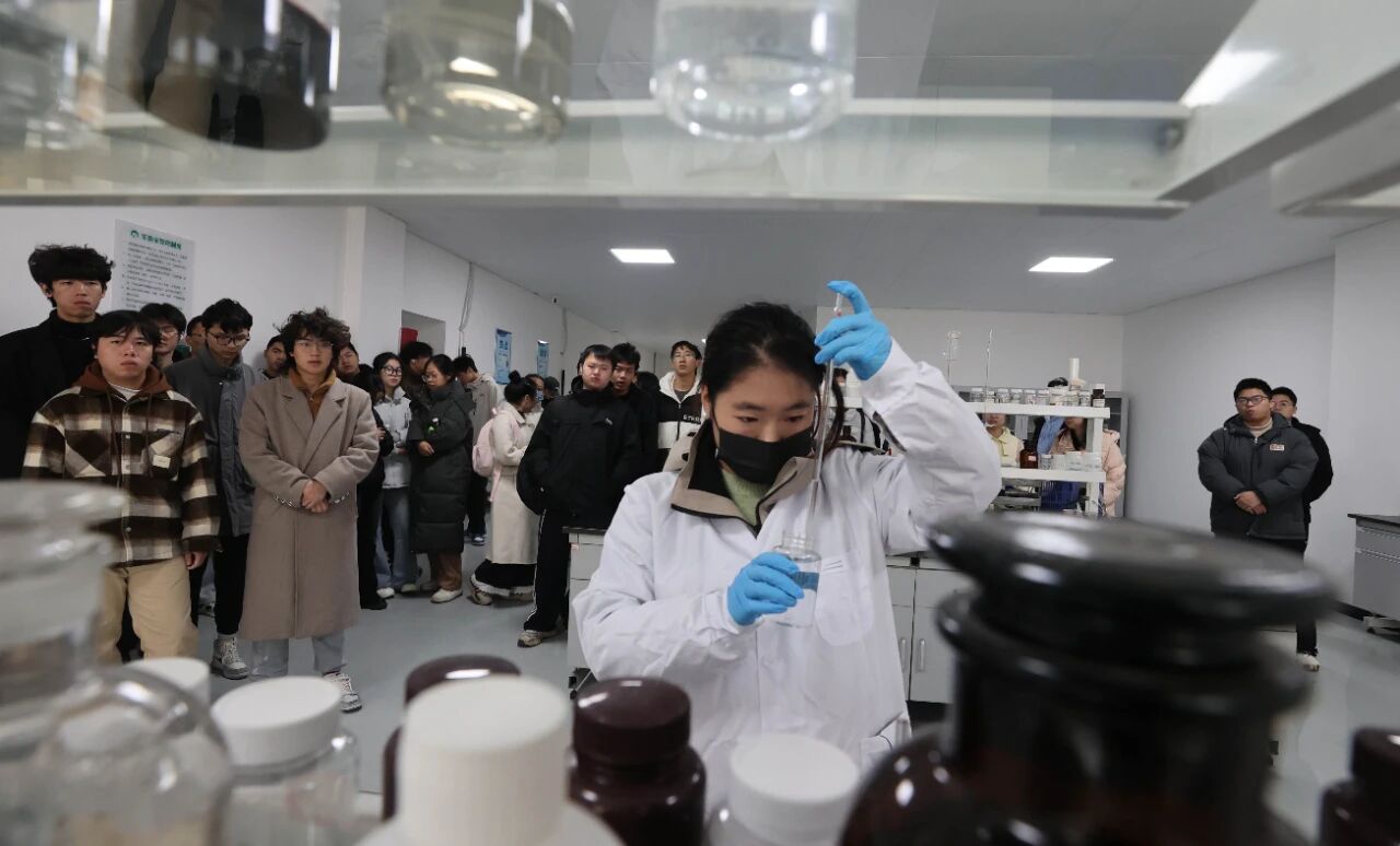 课堂搬进绿水青山!&ldquo;未来环保先锋&rdquo;探秘湖口绿色脉动